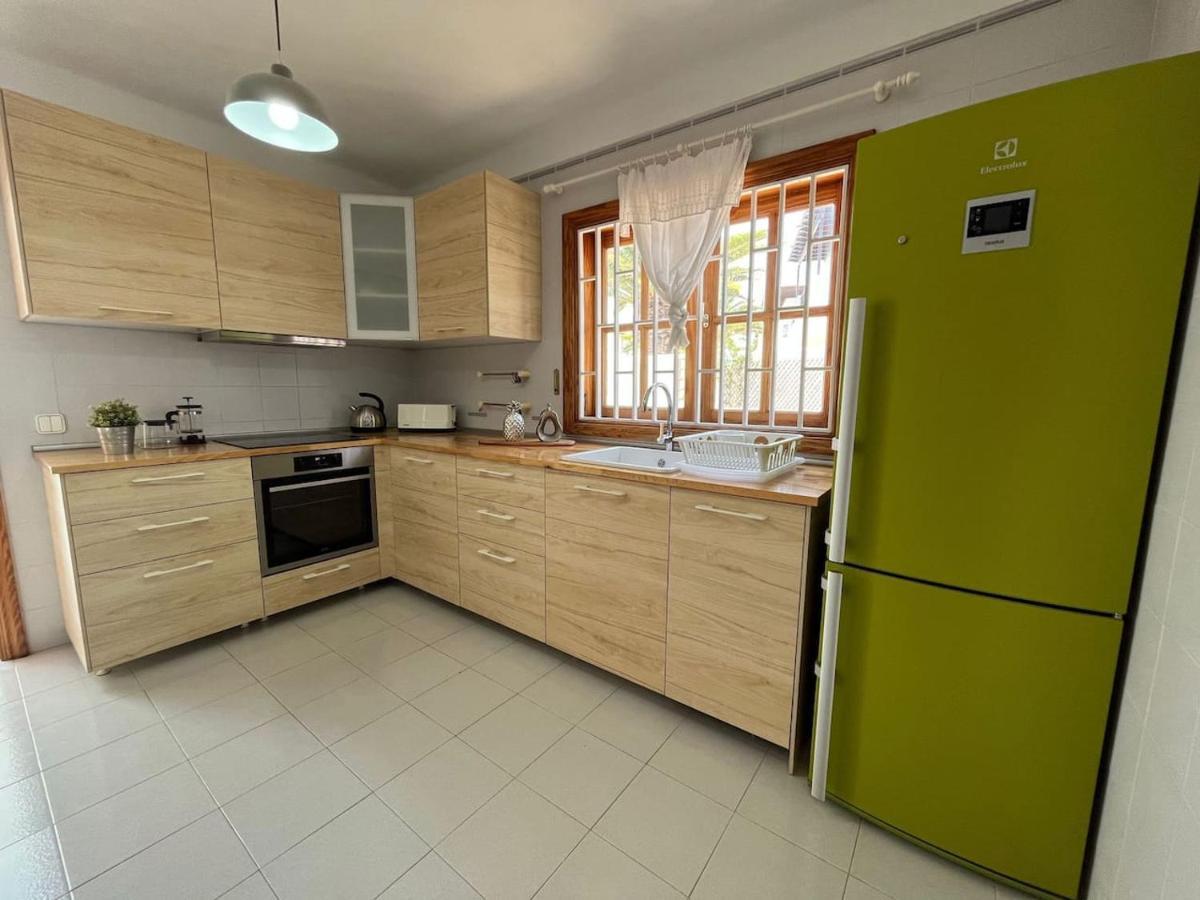 Villa Anna With Heated Pool Пуерто дел Кармен Екстериор снимка