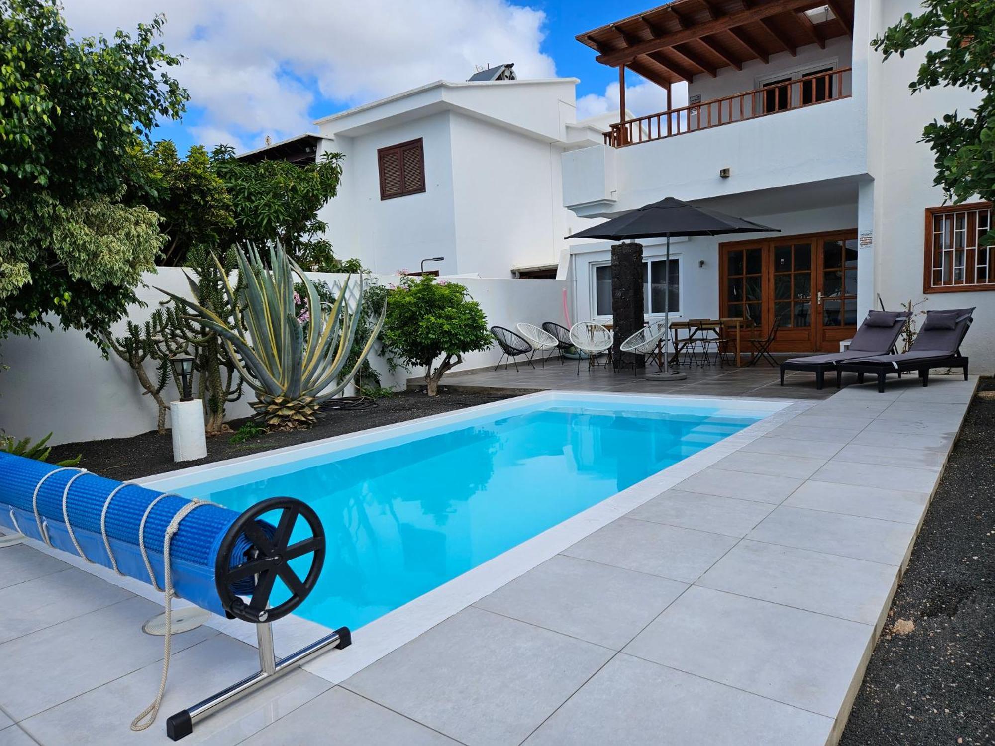 Villa Anna With Heated Pool Пуерто дел Кармен Екстериор снимка